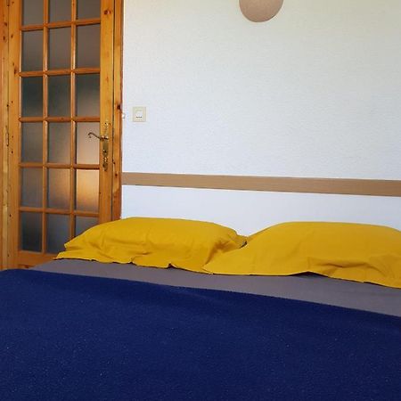 Appartement Avec Agreable Loggia Dans Residence Privee Fréjus Esterno foto
